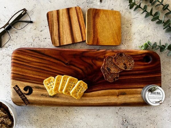 Premium Wooden Cutting Board Coated With Wax