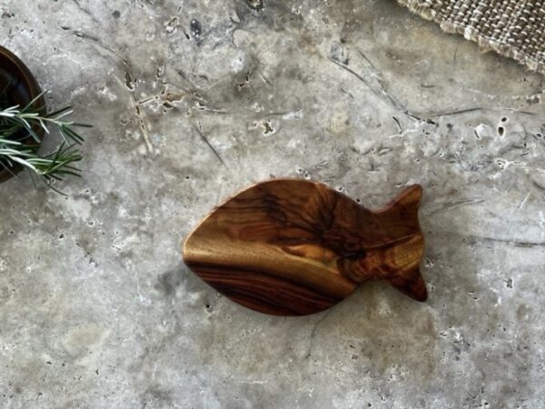 adorable Fish-Shaped Wooden Coasters