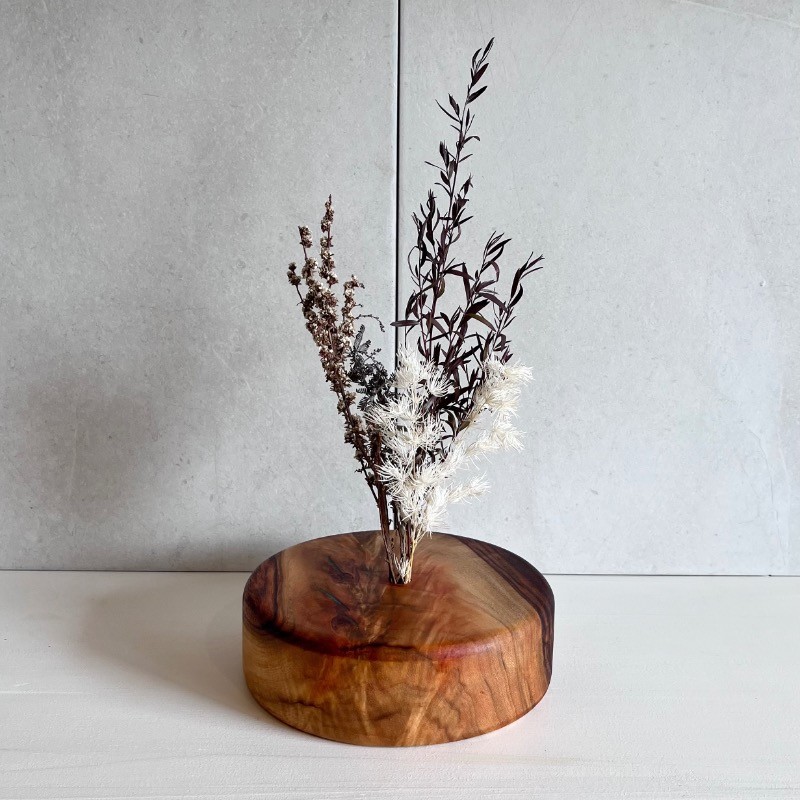 vase…